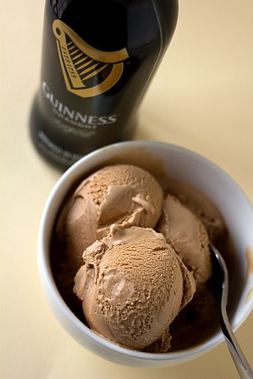 St. Paddy's Day: Guinness-Milk Chocolate Ice Cream    Yield: 1 quart    Prep Time: 20 minutes | Chill Time: 8 hours | Churn Time: About 20 minutes    7 ounces milk chocolate, finely chopped  1 cup whole milk  ½ cup granulated sugar  Pinch of salt  4 egg yolks  1 cup heavy cream  ¾ cup Guinness Stout  1 teaspoon vanilla extract Guinness Recipes, Milk Chocolate Ice Cream, Guinness Chocolate, Chocolate Ice Cream Recipe, Guinness Beer, Ice Cream Popsicles, Egg Yolks, Chocolate Ice, Ice Ice Baby