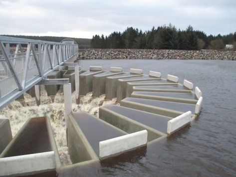 Piano Key Weir at Black Esk reservoir Certificate Of Excellence, Piano Key, Precast Concrete, Water Reservoir, Water Resources, Civil Engineering, Garden Bridge, 3d Design, Gate