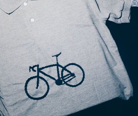 Embroidery On Tshirt, Bike Embroidery, Dad Sweater, Embroidery Tshirt, Thread Art, Shirt Embroidery, Tshirt Art, Embroidery Ideas, Vintage Embroidery