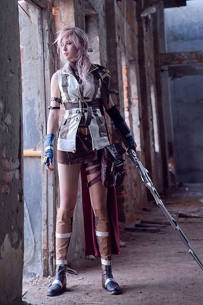 Lightning from Final Fantasy XIII Lighting Farron, Lightning Ff13, Final Fantasy Lightning, Claire Farron, Crazy Cosplay, Lightning Cosplay, Lightning Farron, Lightning Photos, Lightning Final Fantasy