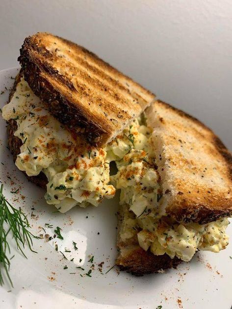 Ww Ideas, Egg Salad Sandwich, Plant Based Soups, Satisfying Salads, Protein Packed Snacks, Quick Dishes, Points Recipes, Egg Salad Recipe, Salad Sandwich