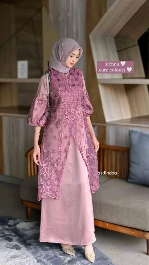 Hijab Dress Inspiration, Dress Simple Elegant Hijab, Gamis Brukat Muslim, Model Brukat, Baju Bridesmaid Modern Hijab, Dress Kondangan Hijab, Model Baju Hijab, Renda Kebaya, Ootd Lebaran