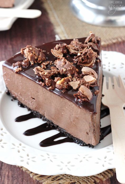 No Bake Nutella Cheesecake - smooth, creamy and amazing! Topped with Nutella ganache and Ferrero Rocher! Ferrero Rocher Cheesecake, Nutella Cheesecake Recipes, Nutella Ganache, No Bake Nutella Cheesecake, Nutella Desserts, Nutella Cheesecake, Nutella Cake, Homemade Cheesecake, Best Cheesecake