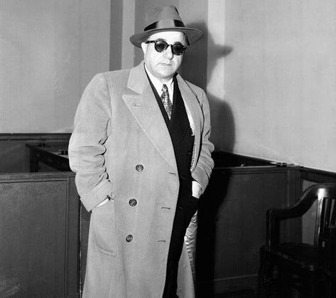 Albert Anastasia, Carlo Gambino, Mob Boss, Italian Mafia, Austrian Empire, Mafia Gangster, Vintage Mens Fashion, Civil Rights, Double Breasted Suit Jacket