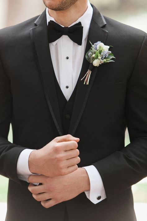 Black Wedding Groom, Pose Pengantin, Men Tuxedo, Black Tuxedo Jacket, Groom Tux, Wedding Tux, Groom Wedding Attire, Black Suit Wedding, Wedding Suits Groom