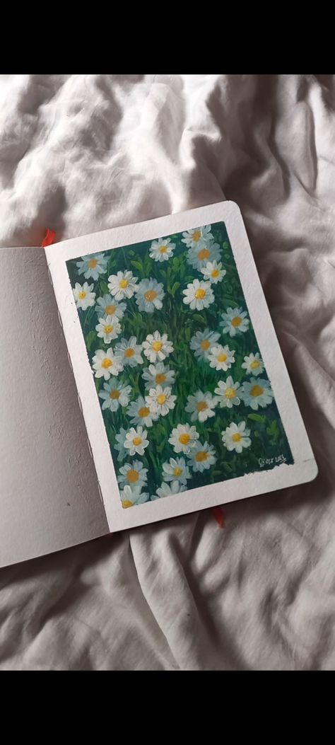 Daisy flower painting, easy gouache painting ideas Daisy Easy Painting, Daisy Flower Canvas Painting, Notebook Cover Painting Ideas Easy, Gouche Painting Ideas Easy Flowers, Painting With Gouache Easy, Gouache Easy Paintings, Daisy Painting Easy, Daisy Painting Acrylic Easy, Gouache Easy