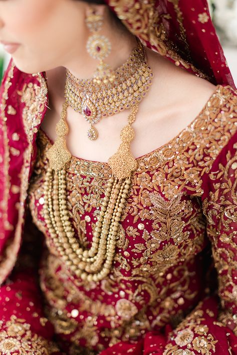 Kids Style Hair, Asian Wedding Photography, Red Bridal Dress, Pakistani Bridal Jewelry, Bridal Makeup Images, Luxury Room, Makeup Images, Bridal Dresses Pakistan, Dress Book