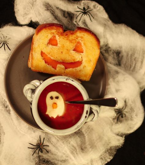 Spooky season just got tastier 🕷️ 👻 Dip into this cauldron of tomato soup topped with a mozzarella ghost and pair it with a Jack O’Lantern grilled cheese for a delicious treat! 🎃#eatpropergood #propergoodsoup #spookyseasoneats #boobites #soupseason Soup Season, Yummy Dips, Tomato Soup, Grilled Cheese, Jack O, Spooky Season, Jack O Lantern, Yummy Treats, Mozzarella