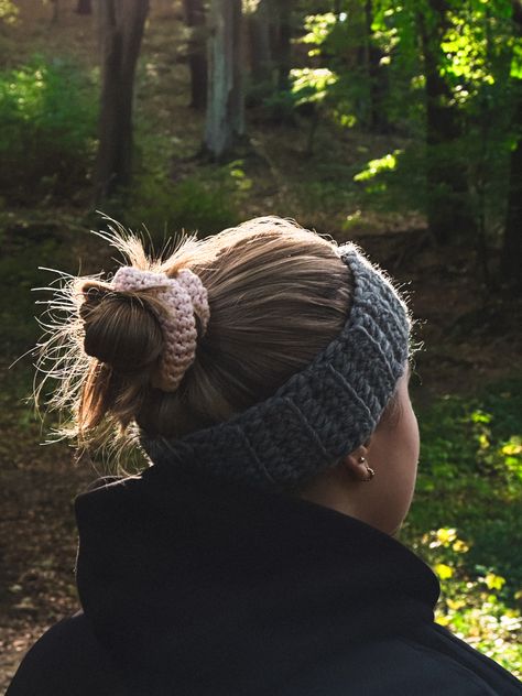 AKLA handmade | PL🇵🇱 #headband #winterfashionoutfits #winter #fashion #handmade #wool #woolen Handmade Headband, Handmade Headbands, Winter Hairstyles, Winter Fashion Outfits, Hair Band, Winter Fashion, Wool, Band, Hair