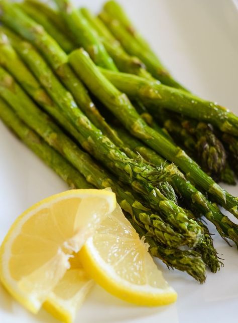 Air Fryer Seasoned Asparagus Seasoned Asparagus, Air Fryer Asparagus, Ninja Cooking System Recipes, Easy Vegetable Recipes, Quick Side Dishes, Veggie Snacks, Air Fryer Oven Recipes, Air Fry Recipes, Easy Air Fryer