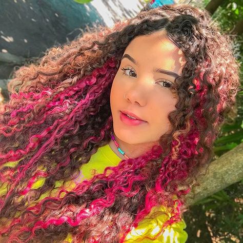 Pink Underneath Hair Curly, Curly Hair With Streaks Of Color, Curly Pink Highlights, Under Hair Dye Curly, Curly Hair Dyed Underneath, Pink Highlights Curly Hair, Under Dyed Hair Curly, Under Hair Dye, Hair Dyed Underneath