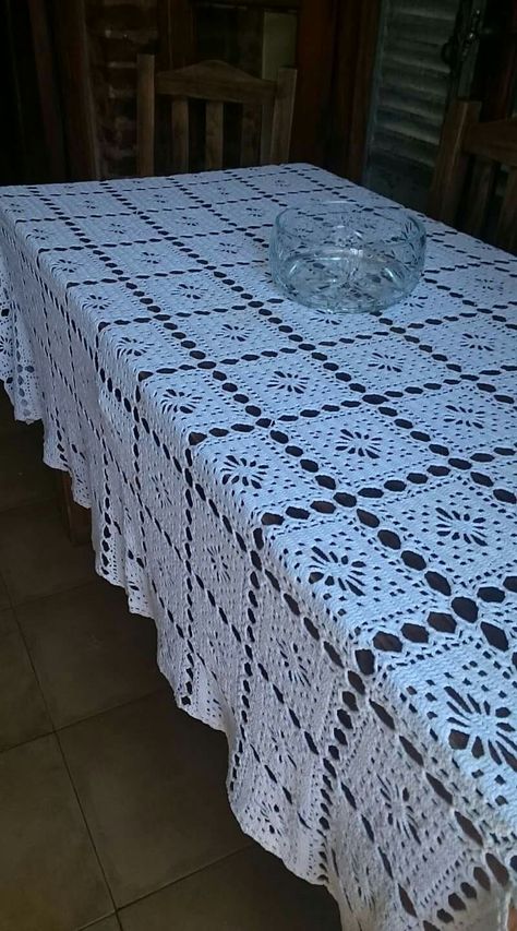 Crochet Bedsheets, Modern Haken, Crochet Table Topper, Crochet Tablecloth Pattern, Crochet Table Runner Pattern, Crochet Bedspread Pattern, Crochet Bedspread, Crochet Table Runner, Table Runner Pattern