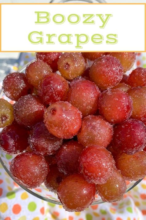 Drinking Party Snacks, Easy Work Snacks Parties, How To Serve Grapes At A Party, Summer Party Snacks Appetizers, Fun Party Food For Adults, Easy Party Snacks For Adults, Party Snacks Dessert, Healthy Party Snacks For Adults Easy, Birthday Snack Ideas For Adults