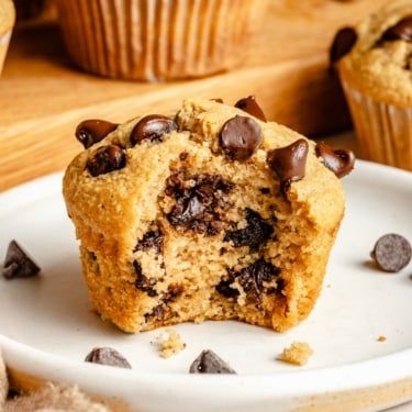 Gluten Free Chocolate Chip Muffins, Banana Oat Muffins Healthy, Healthy Chocolate Chip Muffins, Banana Protein Muffins, Oatmeal Chocolate Chip Muffins, Banana Oat Muffins, Ambitious Kitchen, Banana Oat, Healthy Chocolate Chip