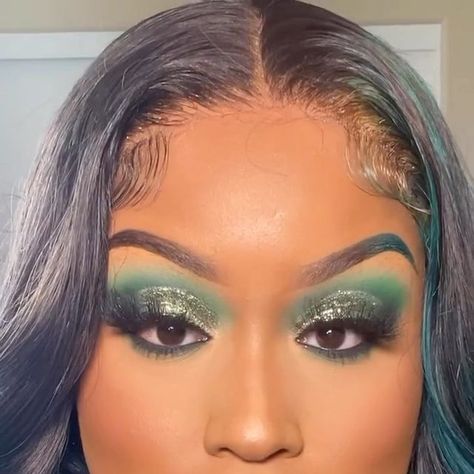 Bolive Beauté on Instagram: "Loving this St. Patrick’s Day 💚💚inspired glam from @ibeatthatface using our: - “Wild Side” palette Be sure to tag us and use #Beautebabe for a chance to be featured 😌 Make sure those post notifications are on to stay up to date on all things Bolive Beauté!!!✨⁣⁣ #glittereyeshadow #eyeshadow #rnycmua #blackgirlmakeup #blackgirlsrock #makeupforblackwomen #makeupformelaningirls #explore #brooklynmua #bkmua #makeupaddict #makeupjunkie #makeupartistsworldwide #blackgirl Saint Patricks Day Makeup, Eyeshadow Ideas, Makeup Black Women, Soft Glam Makeup, Day Makeup, Makeup For Black Women, Glitter Eyeshadow, Makeup Application, Stay Up