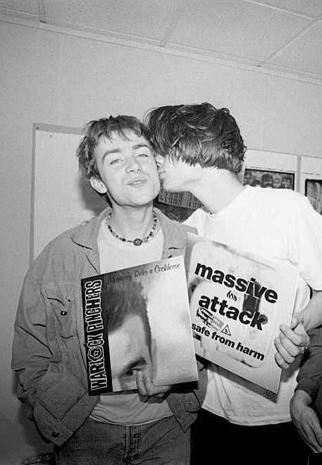 Blur Band, Alex James, Graham Coxon, Jamie Hewlett, Massive Attack, Damon Albarn, Photographie Portrait Inspiration, British Boys, I'm With The Band