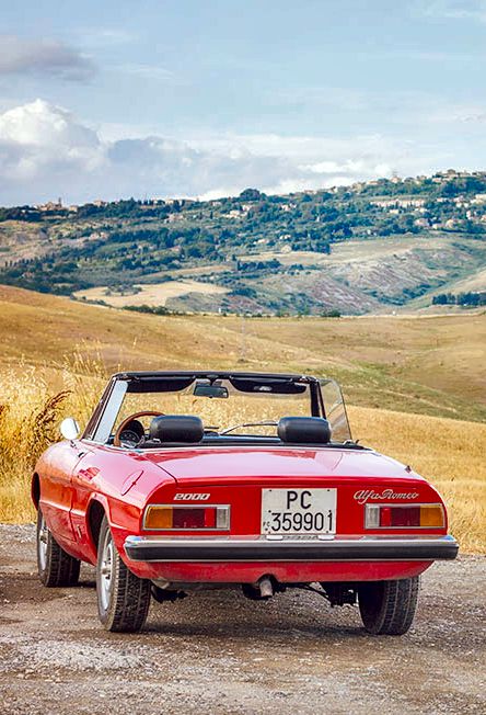 Alfa Romeo 2000 Spider Veloce (1971) Alfa Romeo Spider Duetto, Car Moodboard, Alfa Male, Alfa Spider, Auto Alfa Romeo, Alfa Romeo 8c, Alfa Alfa, Alfa Romeo Spider, Classic Automobiles