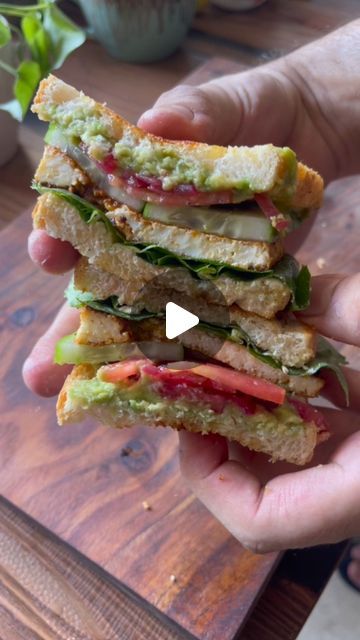 Afshan | Home chef on Instagram: "Healthy Paneer Sando 🥪 
.
.
.
.
.
.
#reels #instagram #food #foodie #foodgasm #paneer #sandwich #vegetarian #vegetarianfood #healthy #healthyrecipes #lifestyle #healthyfood #protein #delicious #deliciousfood #chef #homemade #recipe #explore #explorepage #viral #trending #foryoupage #fyp #bhfyp #umami" Paneer Sandwich Recipe, Sandwich Vegetarian, Paneer Sandwich, Healthy Homemade Recipes, Homemade Recipe, Reels Instagram, Instagram Food, Home Chef, Sandwich Recipes