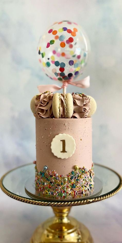 37 Pretty Cake Ideas For Your Next Celebration : Scrumptious birthday cake Cakes For Baby Girl, 1st Birthday Cake Girl, 1st Birthday Cake Boy, Princess Ideas, Cake Boy, Birthday 1st, Golden Cake, Baby First Birthday Cake, Cake Girl