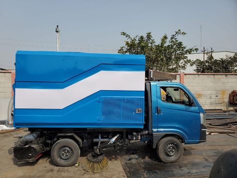 Mini Road Sweeping Machine manufacturers, suppliers and exporters in India. Speed Kleen System manufactures and supply highly productive mini road sweeper machine for road cleaning in a easy way. Road Sweeper, Trucks, India, Road