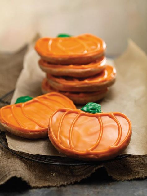 PUMPKIN FALL COOKIES Fall Pumpkin Cookies, Cookie Shapes, Cookies Pumpkin, Holiday Hosting, Halloween Cookie, Hosting Holidays, Fall Yall, Fall Cookies, Pumpkin Cookies