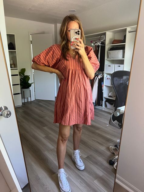 Dresses And High Tops, High Top Converse Outfits Summer Dresses, Casual Summer Dress With Sneakers, Platform Converse Dress, Platform Converse Dress Outfit, Flowy Dress With Sneakers, White Converse Dress Outfit, White Converse With Dress, Platform Converse With Dress