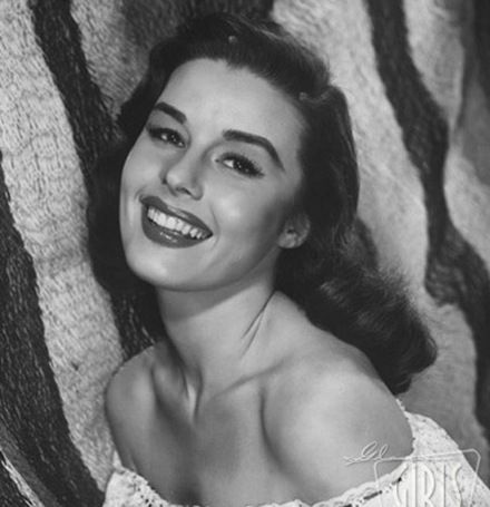 Elaine Stewart Elaine Stewart, Spring Landscape Photography, Western Film, Classic Actresses, Batwoman, Golden Age Of Hollywood, Iconic Women, Vintage Hollywood, Classic Beauty