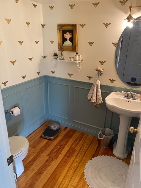 Love this beautiful blue accent Sw Dutch Tile Blue, French Blue Bathroom, Dutch Tile Blue, English Cottage Bathroom, Blue Hallway, Dutch Tiles, Cottage Bathroom, Neutral Paint, Blue Accent