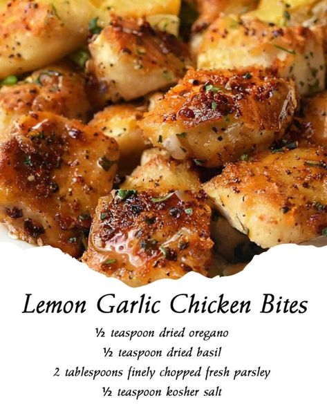 Garlic Chicken Bites, Orange Ginger Chicken, Chicken Bites Recipes, Sweet Chili Chicken, Lemon Garlic Chicken, Chicken Bites, Oven Baked Chicken, Boneless Skinless Chicken, Garlic Chicken