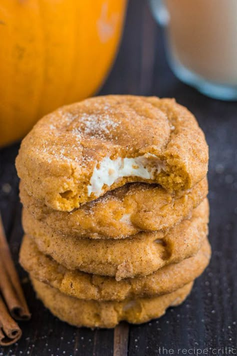 PumpkinCheesecakeSnickerdoodles Pumpkin Cheesecake Snickerdoodles, Recipes Pumpkin, Snickerdoodle Recipe, Recipe Critic, Snickerdoodle Cookies, Think Food, Snacks Für Party, Pumpkin Dessert, Pumpkin Cheesecake