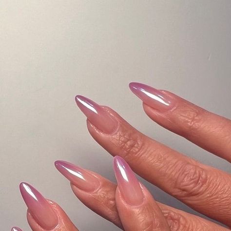 GEL X & NAIL ARTIST - BURBANK, CA on Instagram: "Glazed - Ombré purple  Follow @tracynailssss to see more nails art   #gelx #chromenail #ombrenail #gelxnails #nailsnailsnails #nailtech #nailstagram #tracynailssss #burbanknail #nailtech #pinterest #haileybieber" Iredesant Almond Nails, Nail Gradient Ideas, Glazed Ombre Nails, Ombre Lavender Nails, Ombré Nail Ideas, Pink Ombre Chrome Nails, Purple Glazed Nails, Coloured Ombre Nails, Pink Purple Ombre Nails