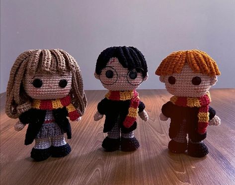 Harry Potter Crochet, Crochet Game, Ronald Weasley, Harry Potter Hermione Granger, Crochet Mobile, Pop Disney, Harry Potter Tumblr, Harry Potter Hermione, Harry Potter Crafts