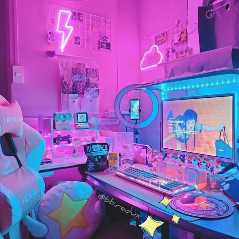 Girly Setups 👾 on Instagram: “it looks so good! 💕💕 ♡´･ᴗ･`♡ Follow @bb.redux . . . #kawaii #cute #pinksetup #kawaiigirl #aesthetic #gaming #gamergirl #beautiful #girl…” Grunge Minecraft, Minecraft Hypixel, Weeb Room, Pastel Gamer, Cosplay Aesthetic, Gamer Style, Gamer Bedroom, Gaming Rooms, Game Setup