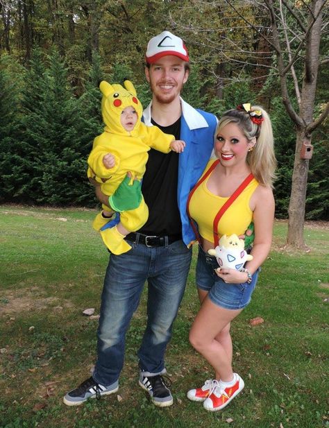 Family Costumes While Pregnant, Family Costume Ideas For 3 With Baby Boy, Family Halloween Costume While Pregnant, Halloween Costumes For Family Of 3 And Pregnant Mom, Pregnant Mom And Son Halloween Costumes, Couples Costume Pregnant Maternity Halloween, Fun Halloween Outfits, Halloween Costumes For Family, Aladdin Costume