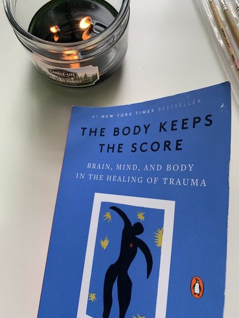 The Body Keeps The Score, Candle Lite, Kindle Reader, The Score, 2025 Vision, Self Help Books, School Of Medicine, Psychiatry, Book Art Drawings