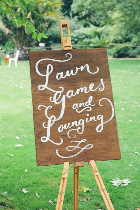 Lawn games and lounging: http://www.stylemepretty.com/destination-weddings/2015/08/19/travel-inspired-summer-wedding-at-chelsea-physic-garden/ | Photography: Pete Cranston - http://www.petecranston.com/ Croquet Party, Physic Garden, Wedding Games For Kids, Lawn Games Wedding, Garden Wedding Games, Garden Event, Derby Attire, Lawn Party, Garden Venue