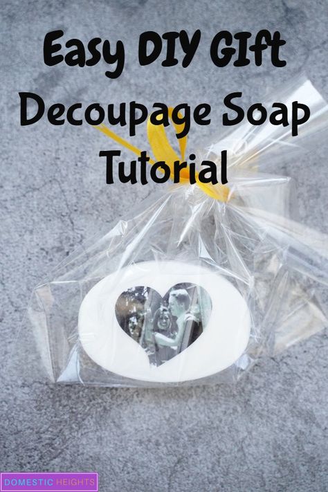 Decoupage Soap Ideas, Decoupage Soap, Diy Party Favor Boxes, Diy Wedding Gift, Deco Podge, Mod Podge Projects, Diy Mod Podge, Diy Decoupage, Ivory Soap