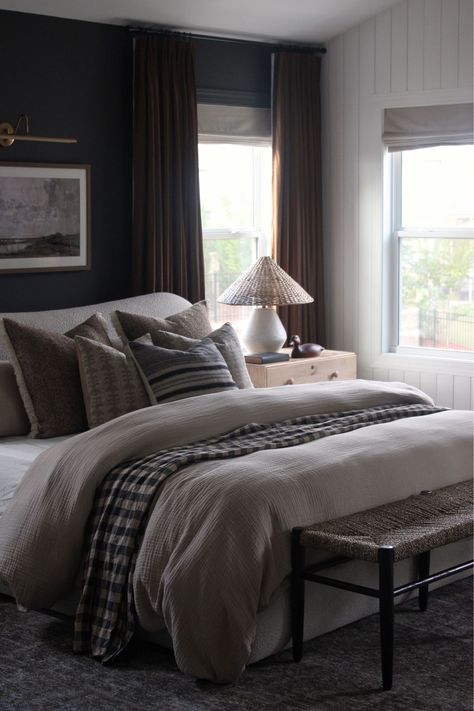 Brown And Black Bedroom Bedding, Dark Moody Bedding, Bedding Ideas Dark, Homestead Plans, Vintage Modern Bedroom, Dark Modern House, Charcoal Bedroom, Primary Bed, Dark Bedding