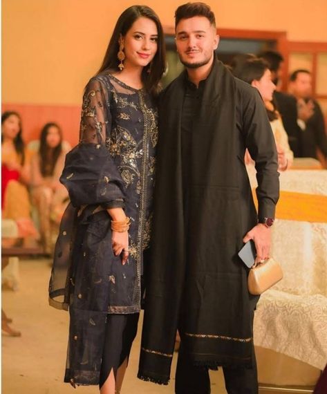 Ayesha Beig, Couple Dressing, Couple Dresses, Dp Couple, Man Dress Design, Indian Engagement, Boys Kurta Design, Formal Dresses For Men, Haldi Outfit