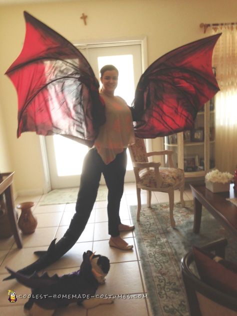 Drogon Targaryen Costume - Master of Dragons from Game of Thrones Dragon Costume For Men, Female Dragon Costume, Women Dragon Costume, Diy Dragon Costume Women, Dragon Cosplay Diy, Adult Dragon Costume, Dragon Costume Diy, Dragon Wings Costume, Dragon Costume Women