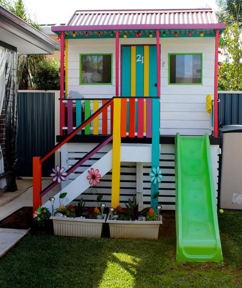 Treehouse Makeover, Playhouse Paint Ideas, Outdoor Playscapes, Cubby House Ideas, Cubby Ideas, Kids Cubby Houses, Kids Cubbies, Backyard Playset, Kids Yard