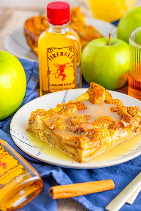 Fireball Apple Bread Pudding Fireball Bread Pudding, Bread Pudding With Apples Recipe, Apple Bread Pudding Easy, Carmel Apple Bread Pudding Recipe, Caramel Apple Bread Pudding Food Network, S’mores Bread Pudding, Apple Bread Pudding Recipe, Cinnamon Whiskey, Bread Pudding Easy