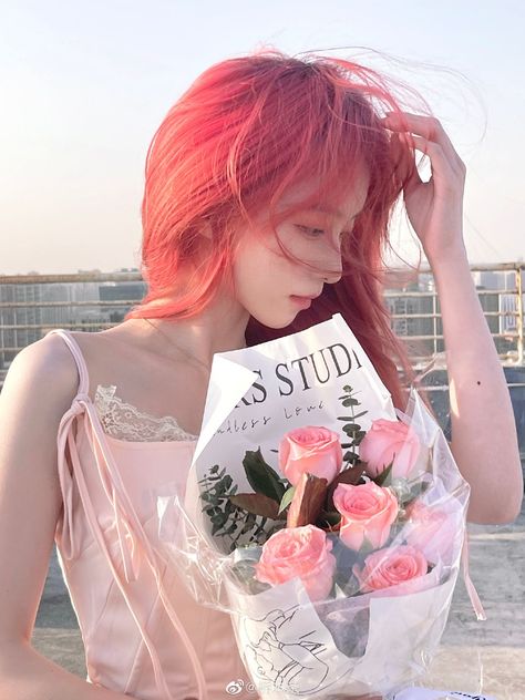 Dreadlocks Girl, Girls With Red Hair, Uzzlang Girl, Hair Reference, Pretty Selfies, Girl Icons, Ulzzang Girl, Pink Hair, Korean Girl