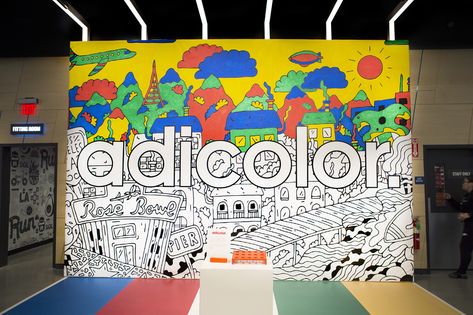 Interactive Art Wall, Interactive Murals, Skyline Mural, Colouring Wall, Cartoon Building, Selfie Wall, Interactive Walls, Mural Ideas, Graffiti Murals