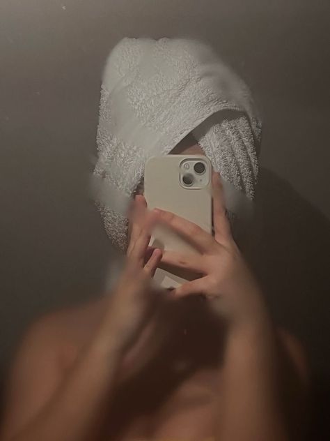 [SponsoredPost] 70 Incredible Bath Towel Aesthetic Tips and Tricks You'll Be Surprised By This Fall #bathtowelaesthetic Bath Pics Aesthetic, Out The Shower Mirror Selfie, Bathroom Mirror Pic Ideas, Towel Pics Mirror, After Bath Selfie, Bathroom Selfies Instagram, Wet Hair Pics, After Shower Pics, Wet Hair Aesthetic