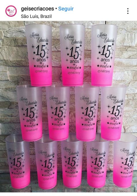 Shot Glasses Diy, Sweet 16 Party Planning, Bling Bottles, Quinceanera Planning, Silhouette Cameo Crafts, Quince Decorations, Sweet 16 Decorations, Birthday Dinner Party, Quinceanera Themes