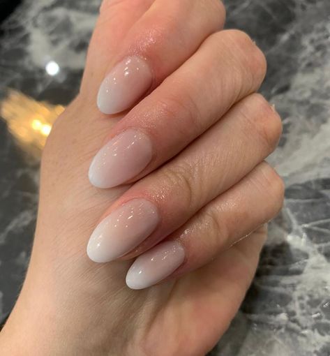 Latest Nail Trends for Fall/Winter 2020 - Nail Art Design Ideas for 2020 | Mini Canvases, Classy Nail Art, Latest Nail Designs, Hello Nails, Fall Nail Trends, Latest Nail Trends, Nail Colors Winter, Minimal Nails, Art Design Ideas