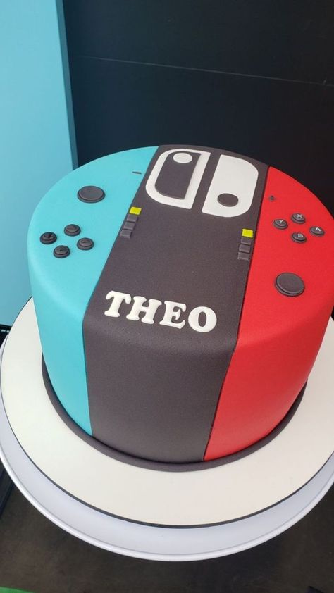 Video Games Cake Ideas, Level Unlocked Birthday Cake, Gaming Themed Cake, Easy Video Game Cake, Video Game Birthday Cake Ideas, Game On Cakes For Boys, Nintendo Party Games, Cakes For Gamers, Nintendo Switch Themed Birthday Party