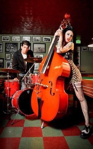 Psychobilly Bands, Billy Holiday, Rockabilly Bands, Rockabilly Lifestyle, Rockabilly Men, Rockabilly Music, Rockabilly Art, Rockabilly Girl, Guitar Girl