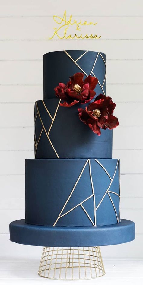 Navy blue and Marsala wedding cake Navy Blue & Marsala make such an elegant color palette, don’t they?  clean lines, sparkly gold, right amount... Wedding Cake Navy Blue, Cake With Silver Leaf, Blue Cake Ideas, Navy Blue Wedding Cake, Navy Blue Wedding Cakes, Contemporary Wedding Cakes, Wedding Cake Navy, Burgundy Wedding Cake, Art Deco Cake